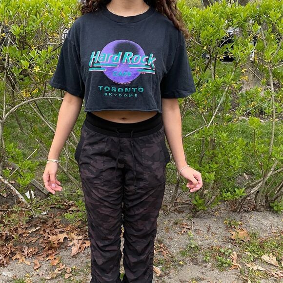 Hard Rock Cafe Toronto SkyDome 1989 Vintage Crop Top T-shirt single stitch - Picture 1 of 4